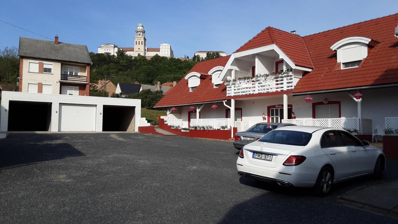 Pannon Vendégház Pannonhalma Esterno foto